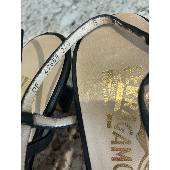 Vintage Ferragamo Black & White Striped Women's Fabric Slingbacks in 7.5 B - Picture 4 of 9